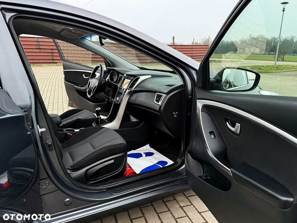 Hyundai i30 1.6 CRDi Comfort - 26