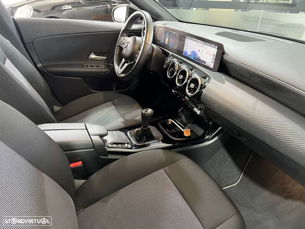 Mercedes-Benz CLA 180 d Shooting Brake Business Solutions - 13