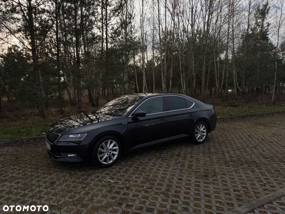Skoda Superb 2.0 TSI Sportline DSG - 5