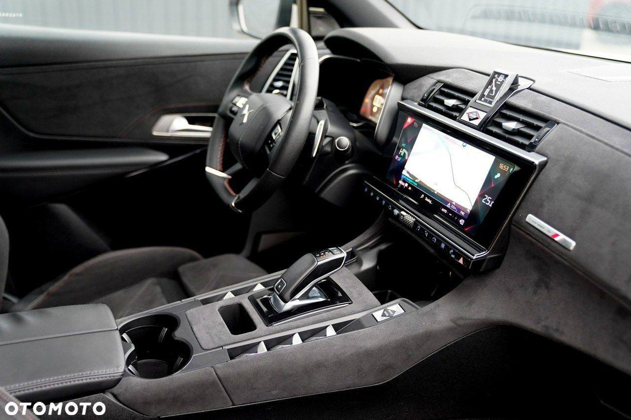 DS Automobiles DS 7 Crossback - 27