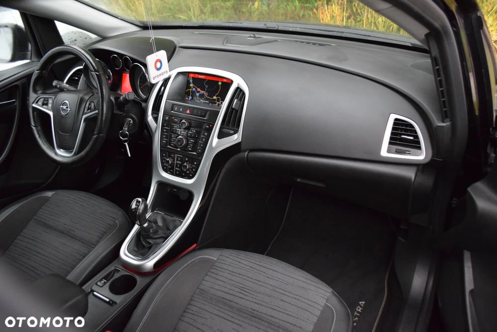 Opel Astra 1.4 Turbo Cosmo - 13