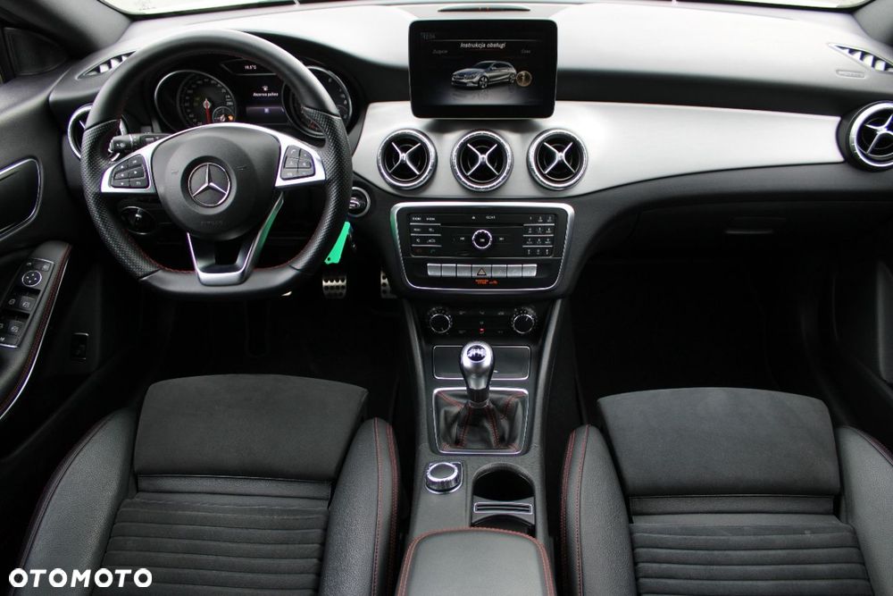 Mercedes-Benz CLA - 30