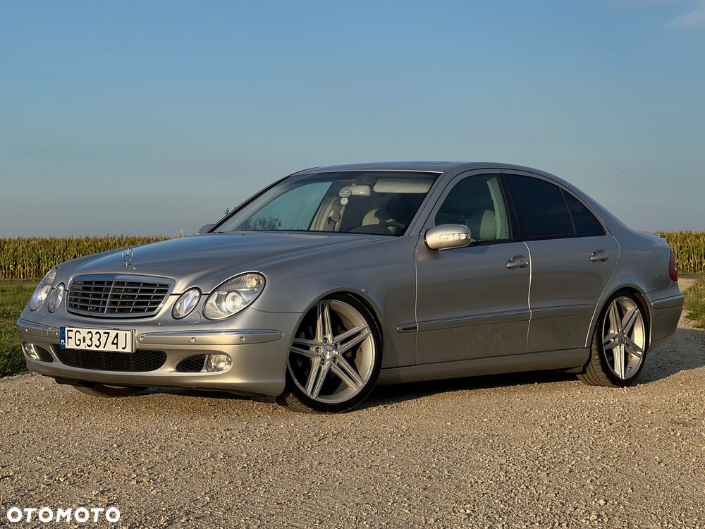 Mercedes-Benz Klasa E 320 4-Matic Elegance - 1