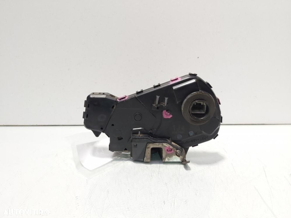 Broasca usa dreapta fata, Toyota Rav 4 II (CLA2, XA2, ZCA2, ACA2) vol pe stg (id:704492) - 2