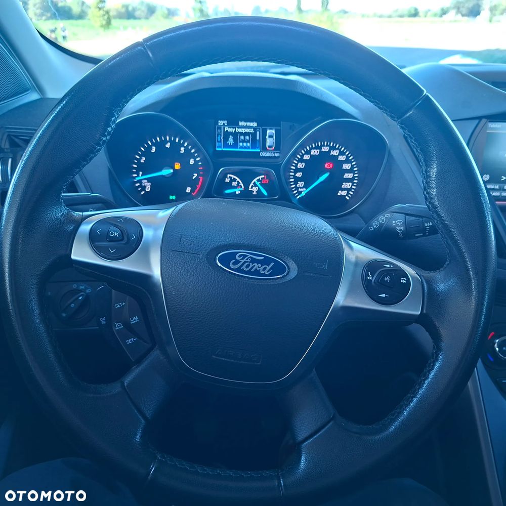 Ford Kuga 1.5 EcoBoost 2x4 Business Edition - 24