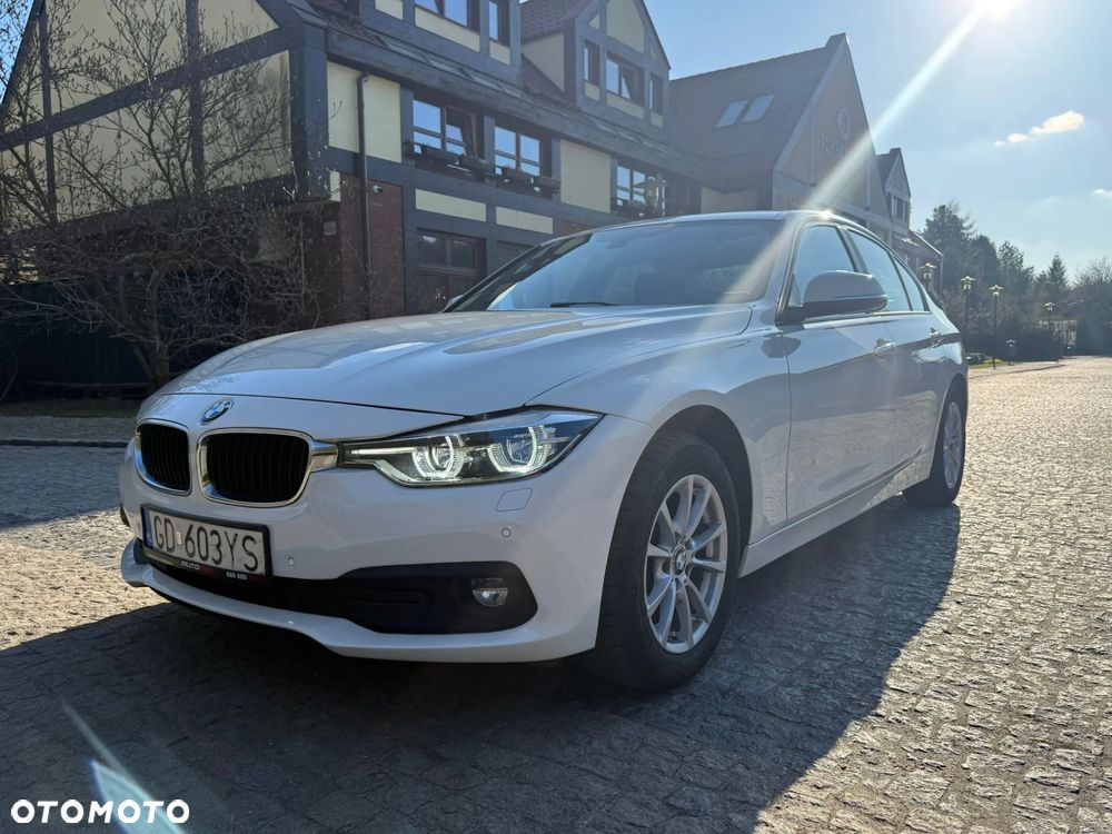 BMW Seria 3 318i Advantage - 18