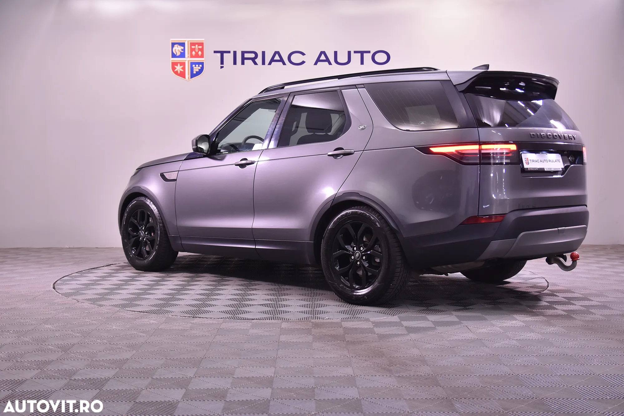 Land Rover Discovery - 3
