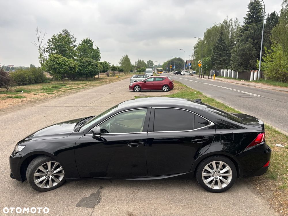 Lexus IS 250 Prestige - 9