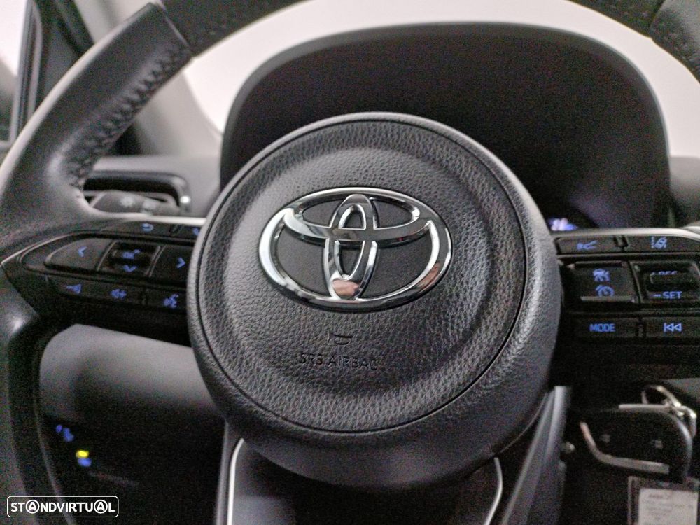 Toyota Yaris Cross 1.5 HDF Comfort Plus - 25