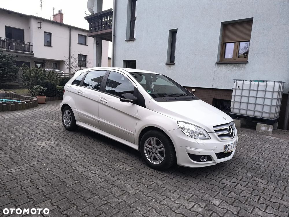 Mercedes-Benz Klasa B 180 CDI Autotronic - 2