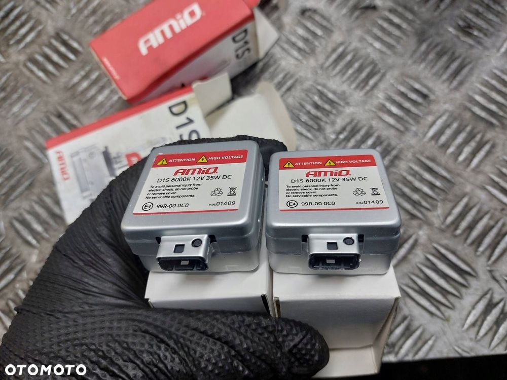 OPRAWKA ŻARÓWKI XENON AMIO D1S - 6