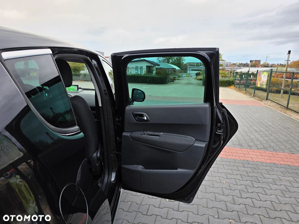 Peugeot 3008 2.0 HDi HYbrid4 - 12