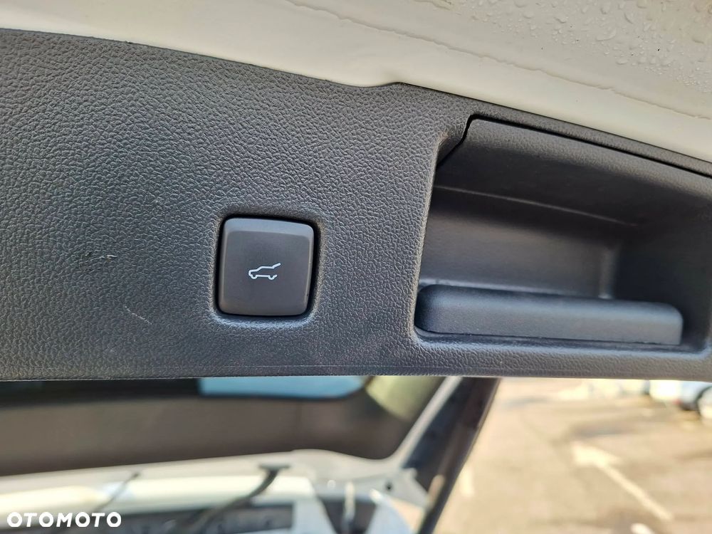 Ford Kuga 2.0 EcoBoost AWD ST-Line ASS - 20