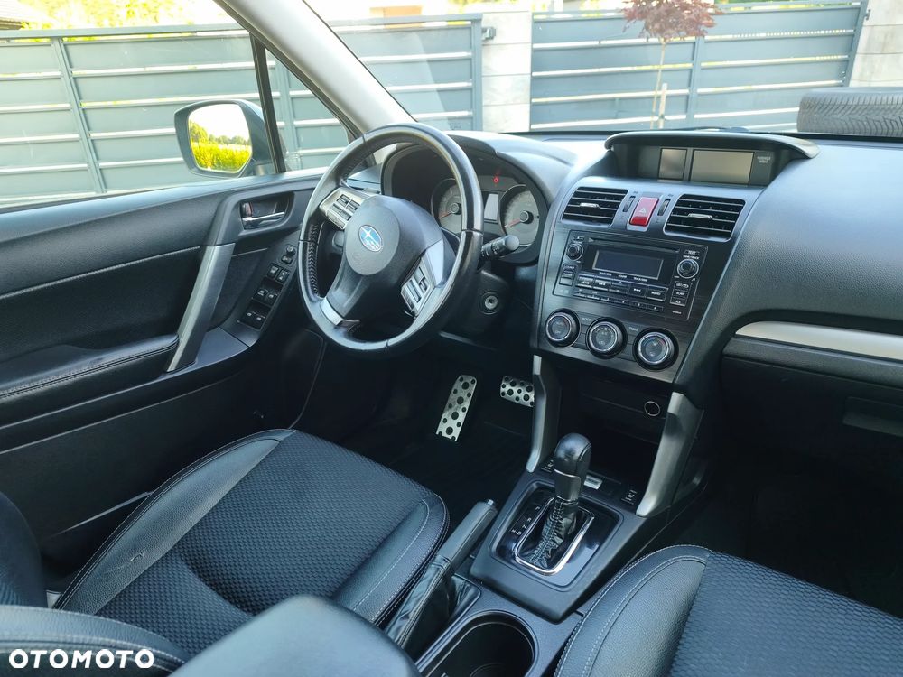 Subaru Forester 2.0XT Comfort Lineartronic - 12