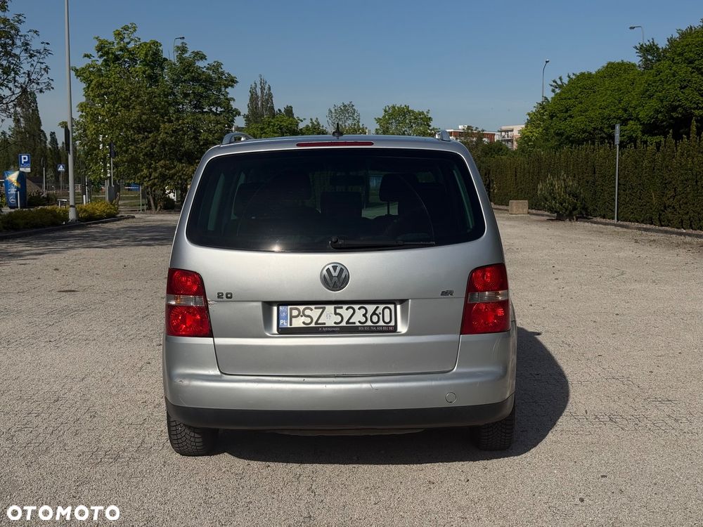Volkswagen Touran 2.0 TDI Highline - 6