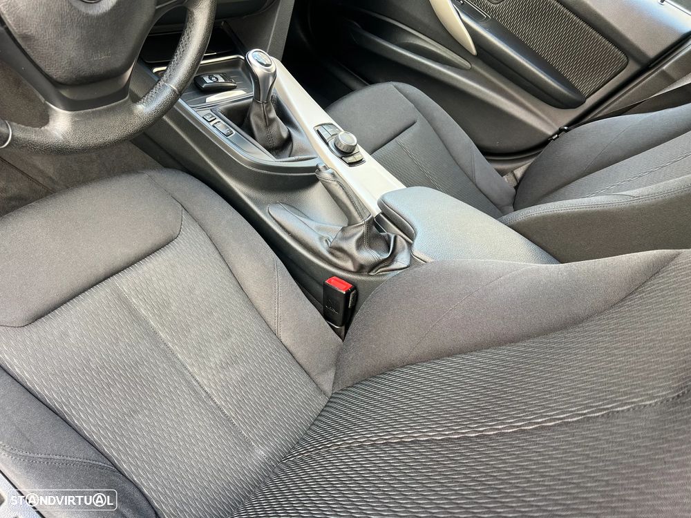 BMW 318 d xDrive Advantage - 9