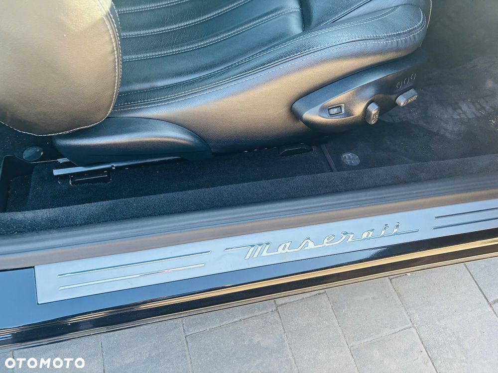 Maserati GranTurismo Automat - 16