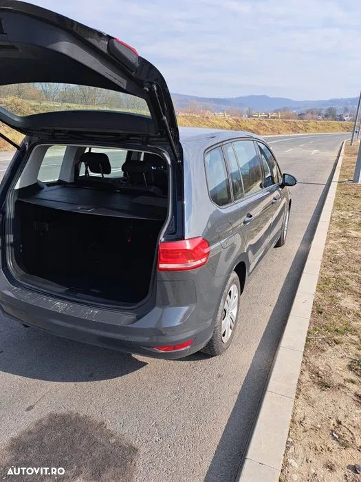 Volkswagen Touran 1.6 TDI Comfortline - 12