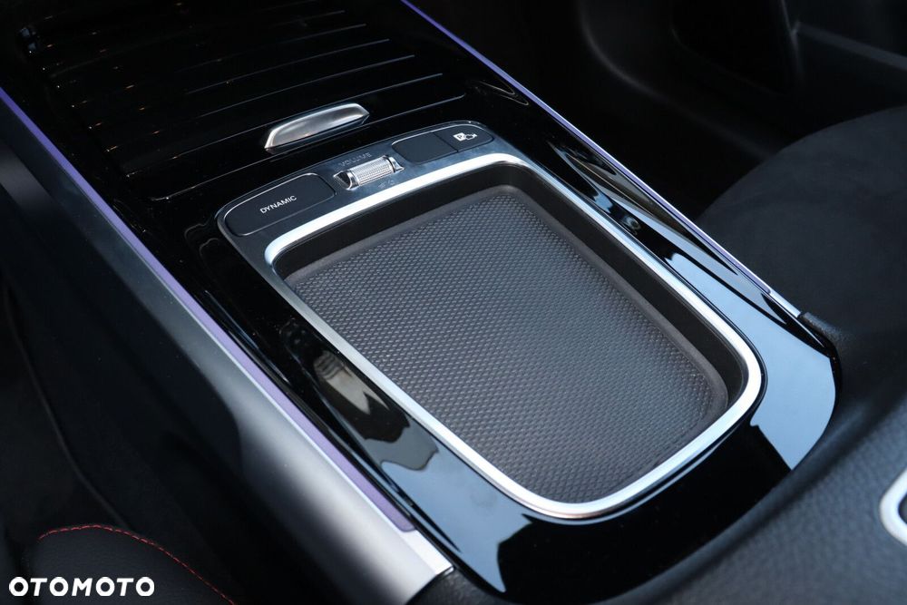 Mercedes-Benz GLB 200 d AMG Line 8G-DCT - 14