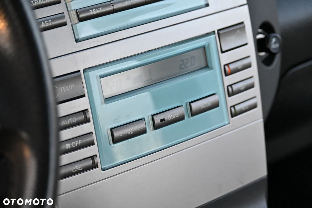 Toyota Corolla Verso 1.8 Sol + 7os - 29