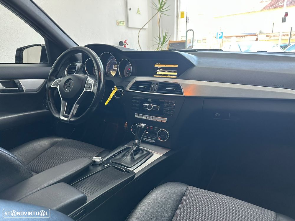 Mercedes-Benz C 300 CDI Avantgarde BE 4-Matic - 24
