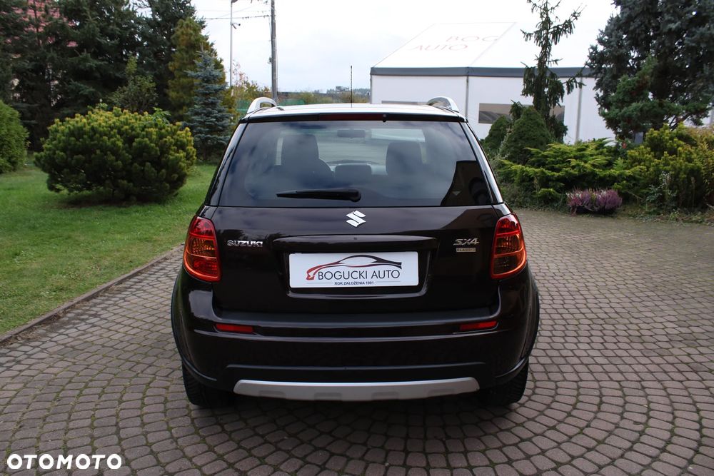 2013 Suzuki SX4, photograph 8