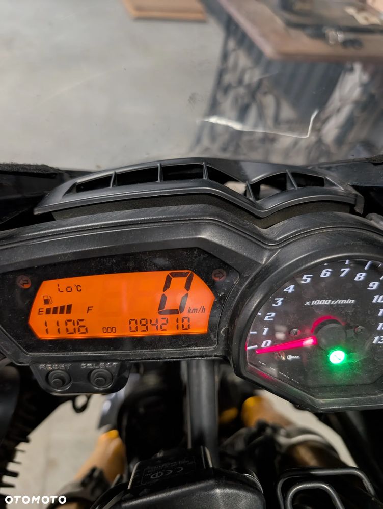 Yamaha FZ - 9