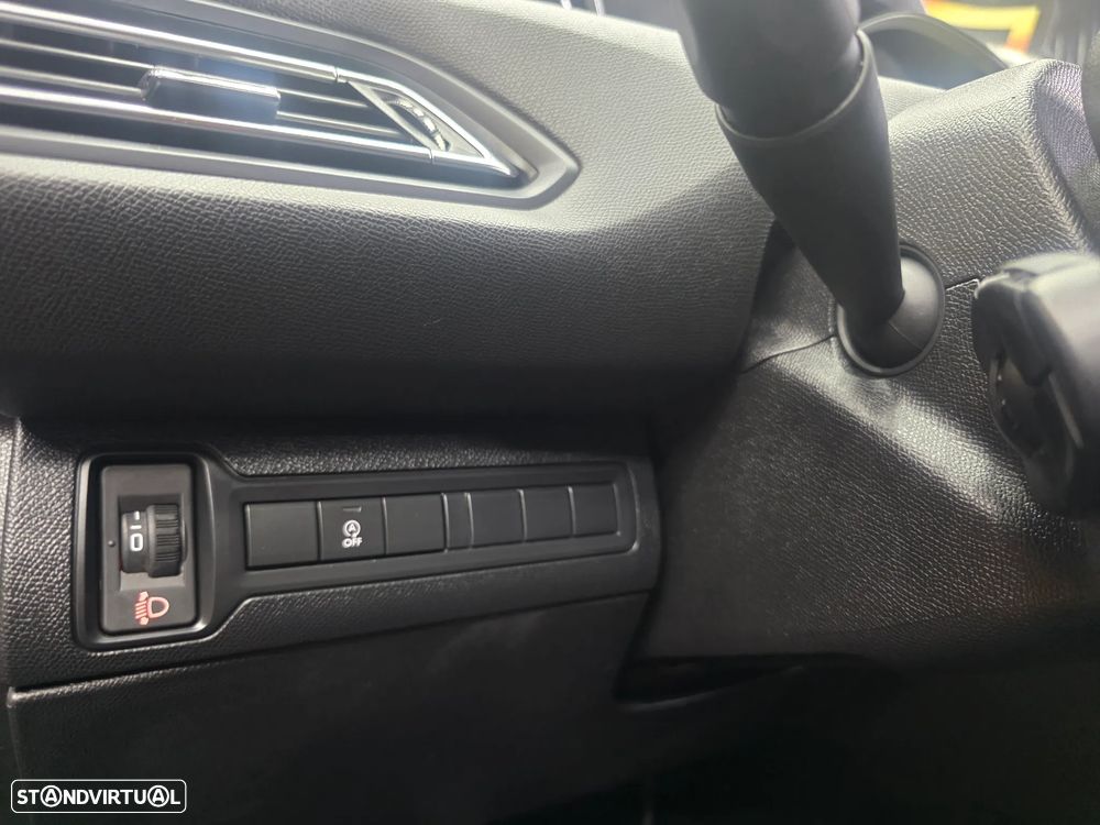 Peugeot 308 1.5 BlueHDi Style - 47