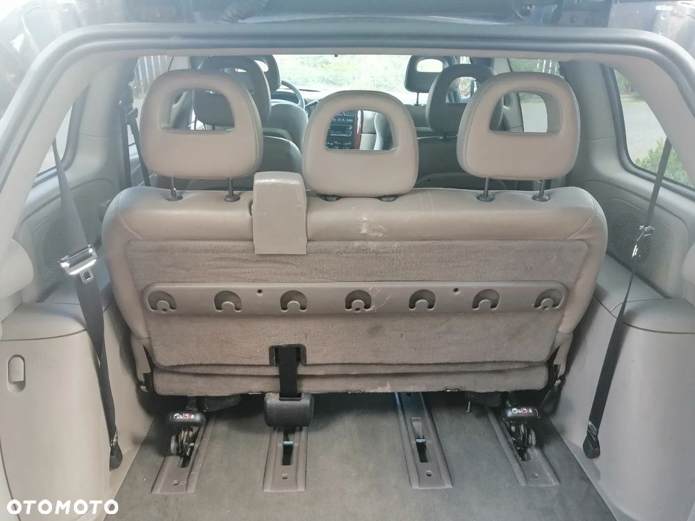 Chrysler Voyager 3.3 LX - 18