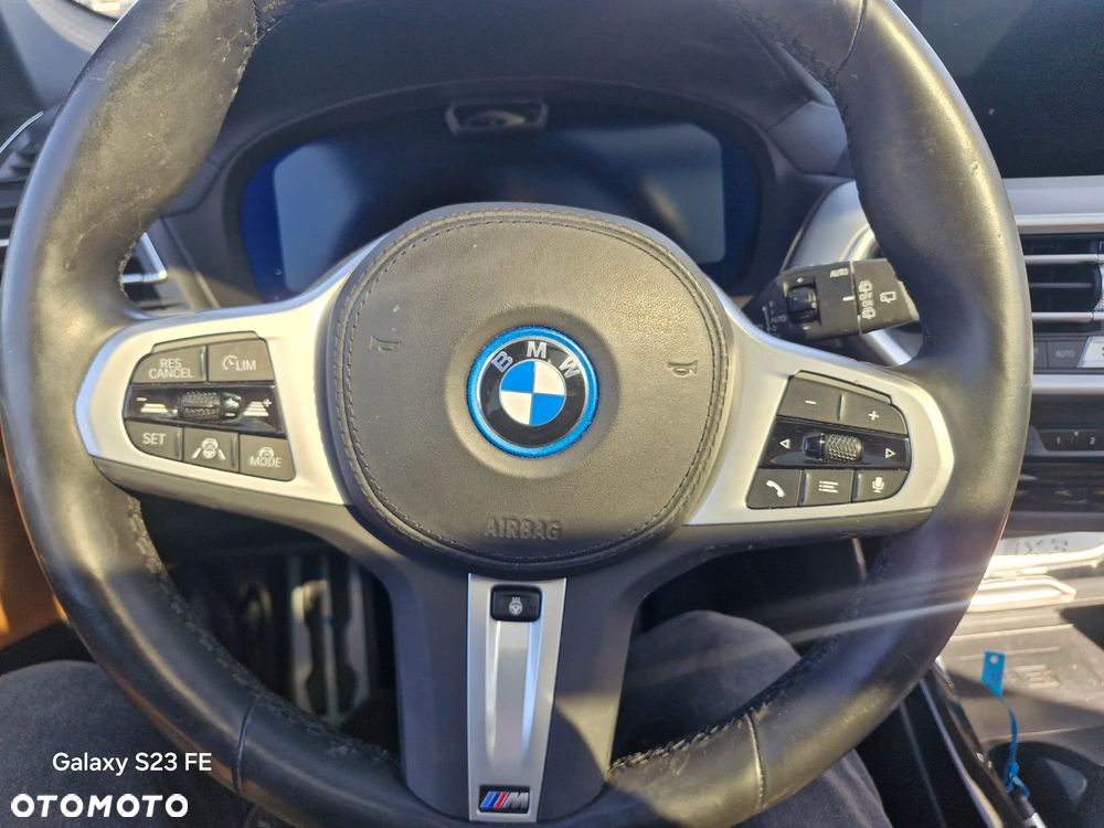 BMW iX3 - 27