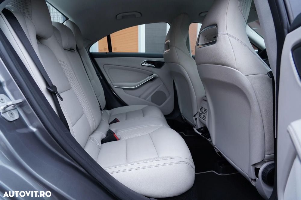 Mercedes-Benz CLA 200 CDI 7G-DCT - 11