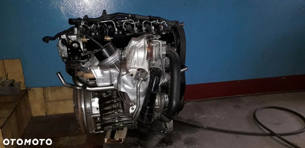 uszkodzony silnik volvo D4204T5 - 3