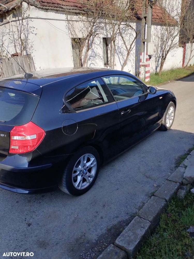 BMW Seria 1 116i - 4