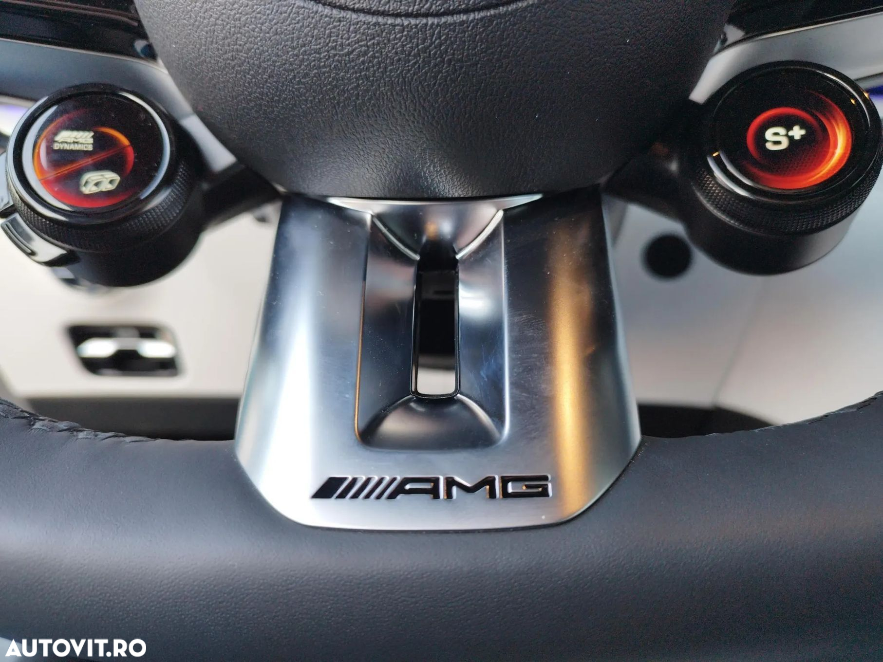 Mercedes-Benz SL AMG 63 4MATIC+ - 22