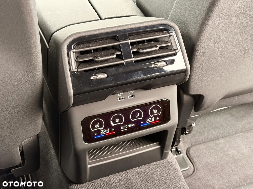 BMW Seria 5 520d - 32
