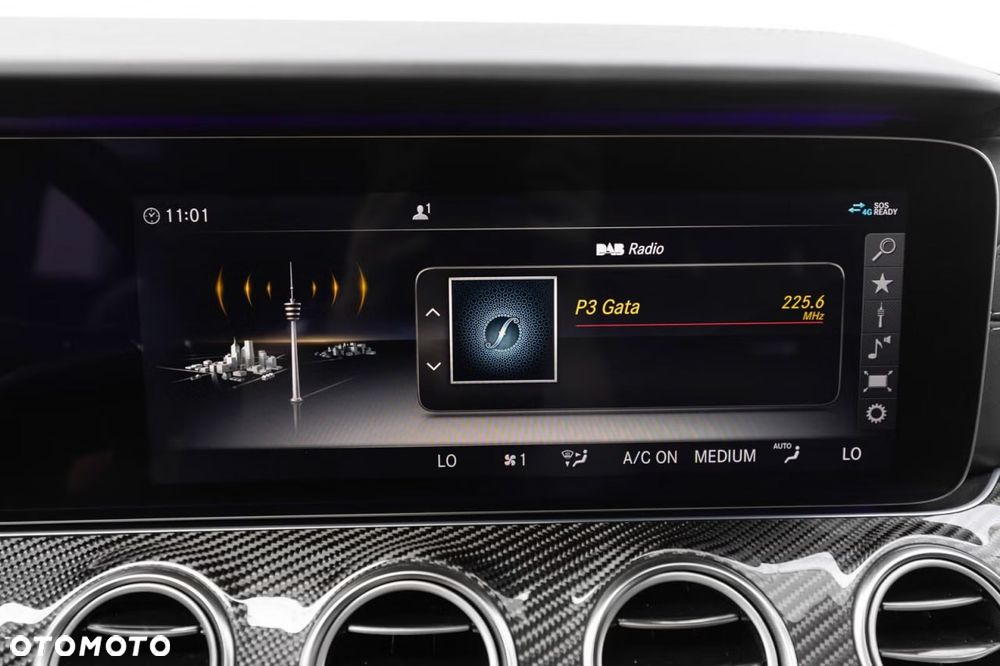 Mercedes-Benz Klasa E 43 AMG 4-Matic - 35