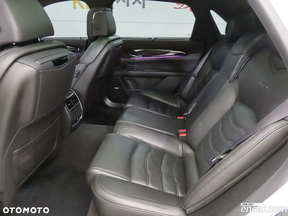 Cadillac CT6 - 16