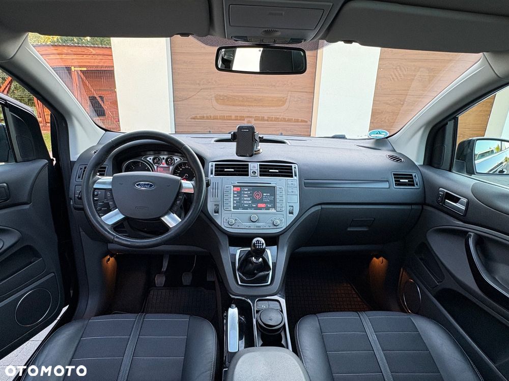 Ford Kuga 2.0 TDCi 4x4 Titanium - 22