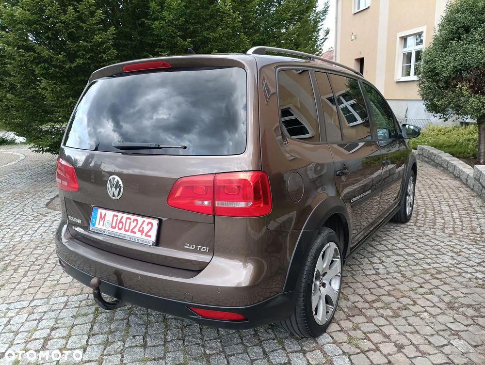 Volkswagen Touran 2.0 TDI DPF Cross - 4