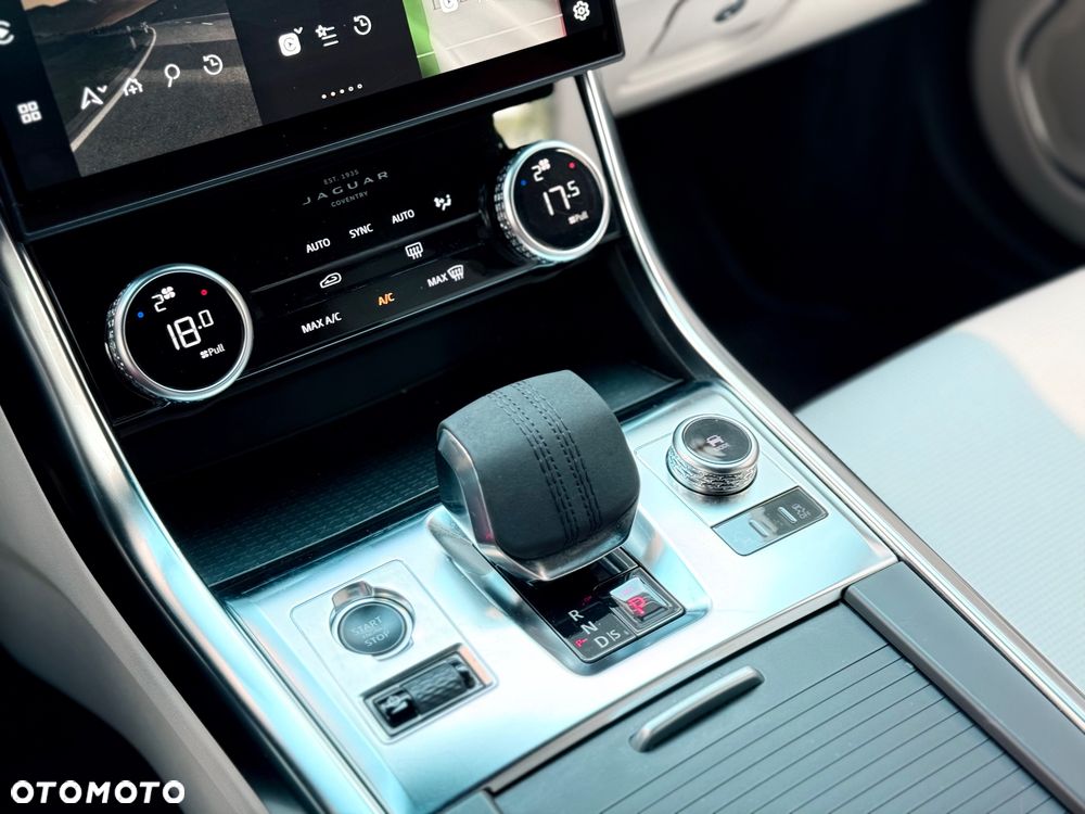 Jaguar XF D200 R-Dynamic SE - 14