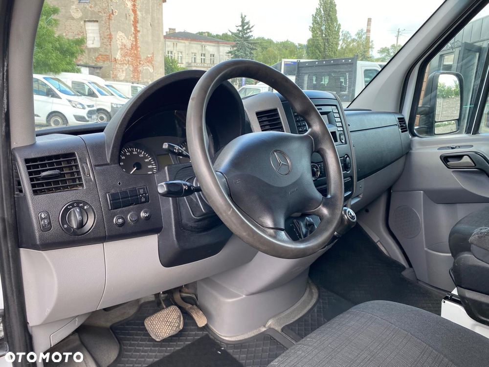 Mercedes-Benz SPRINTER - 14