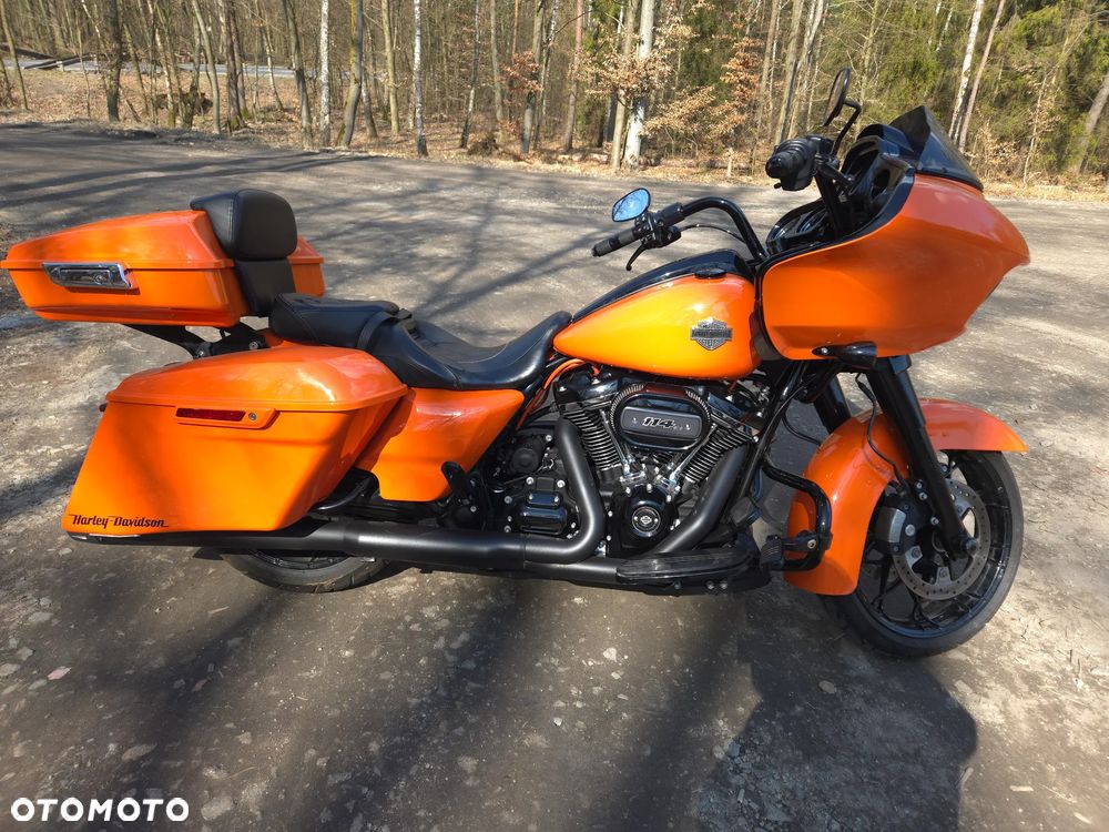 Harley-Davidson Touring Road Glide - 1