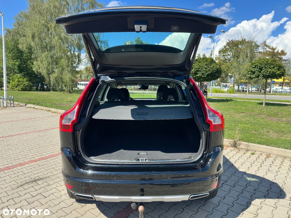 Volvo XC 60 D4 AWD Momentum - 6