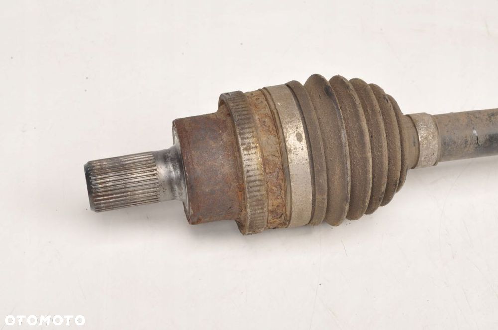 VOLVO S60 II V60 2.4 D4 PÓŁOŚ PRAWA TYLNA - 2