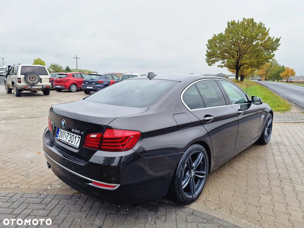 BMW Seria 5 530d xDrive Sport-Aut Luxury Line - 8