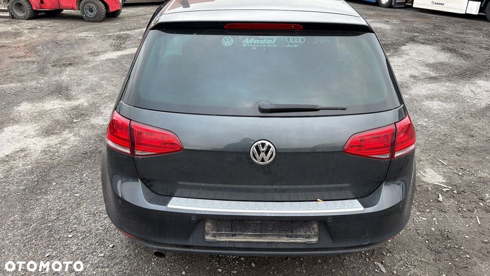 Volkswagen Golf - 8