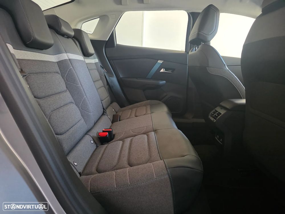 Citroën e-C4 X Shine - 9
