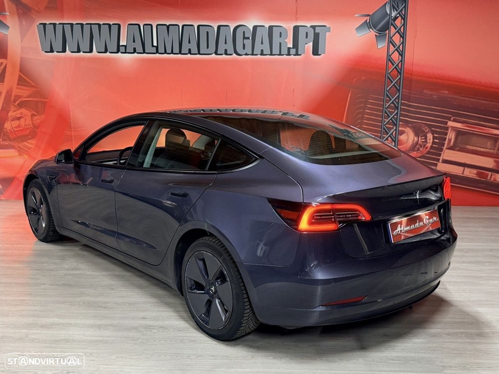 Tesla Model 3 Standard Range Plus RWD - 3