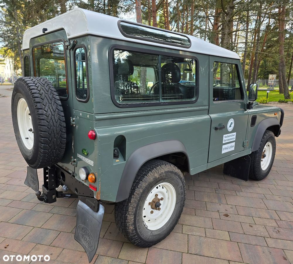 Land Rover Defender 90 2.4 TD4 E - 7