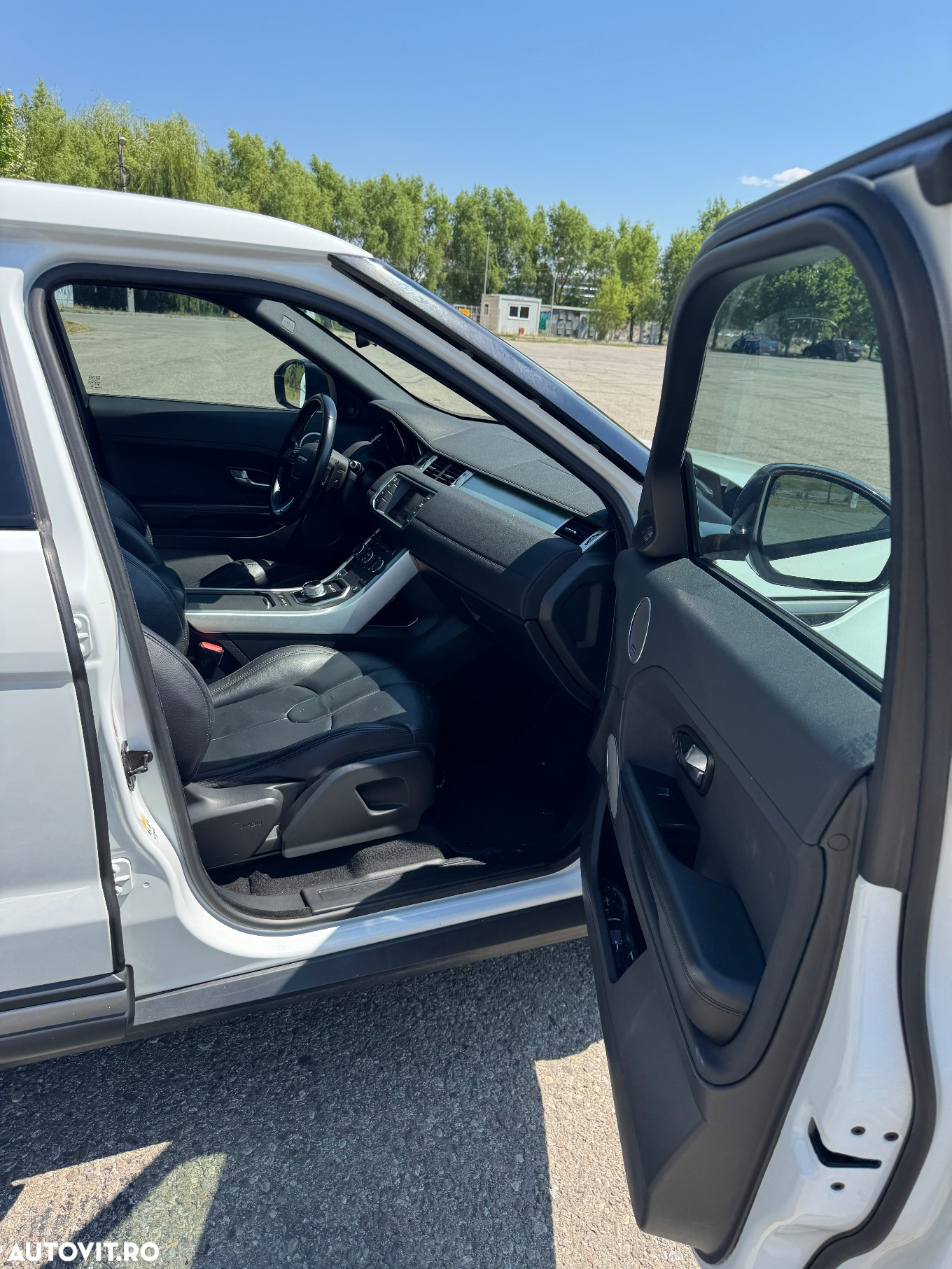 Land Rover Range Rover Evoque - 16